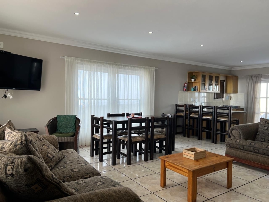 To Let 5 Bedroom Property for Rent in Mykonos Western Cape